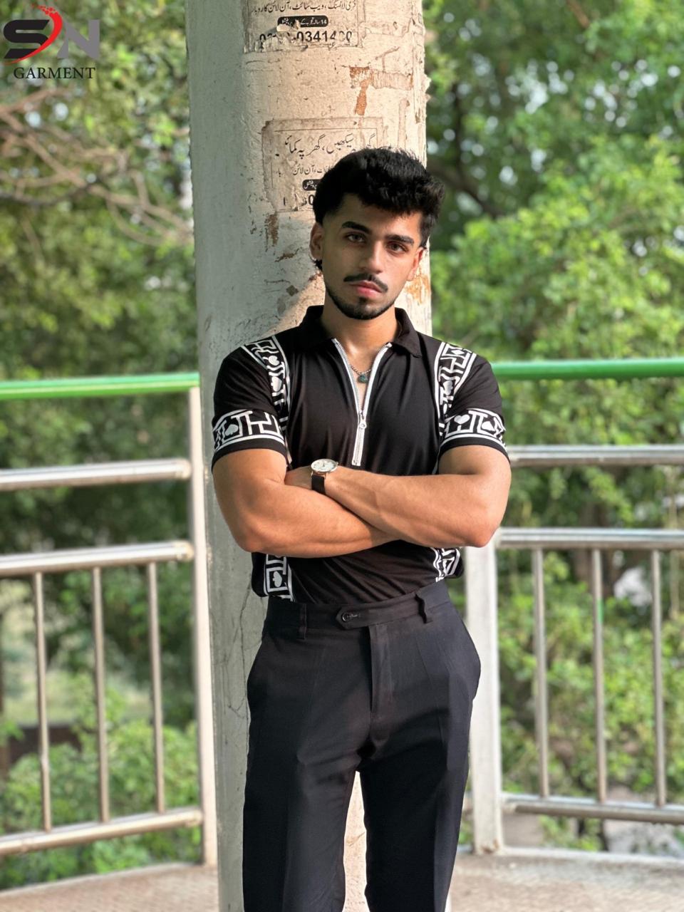 Men Black Printed Zipper Half Sleeve T-shirt