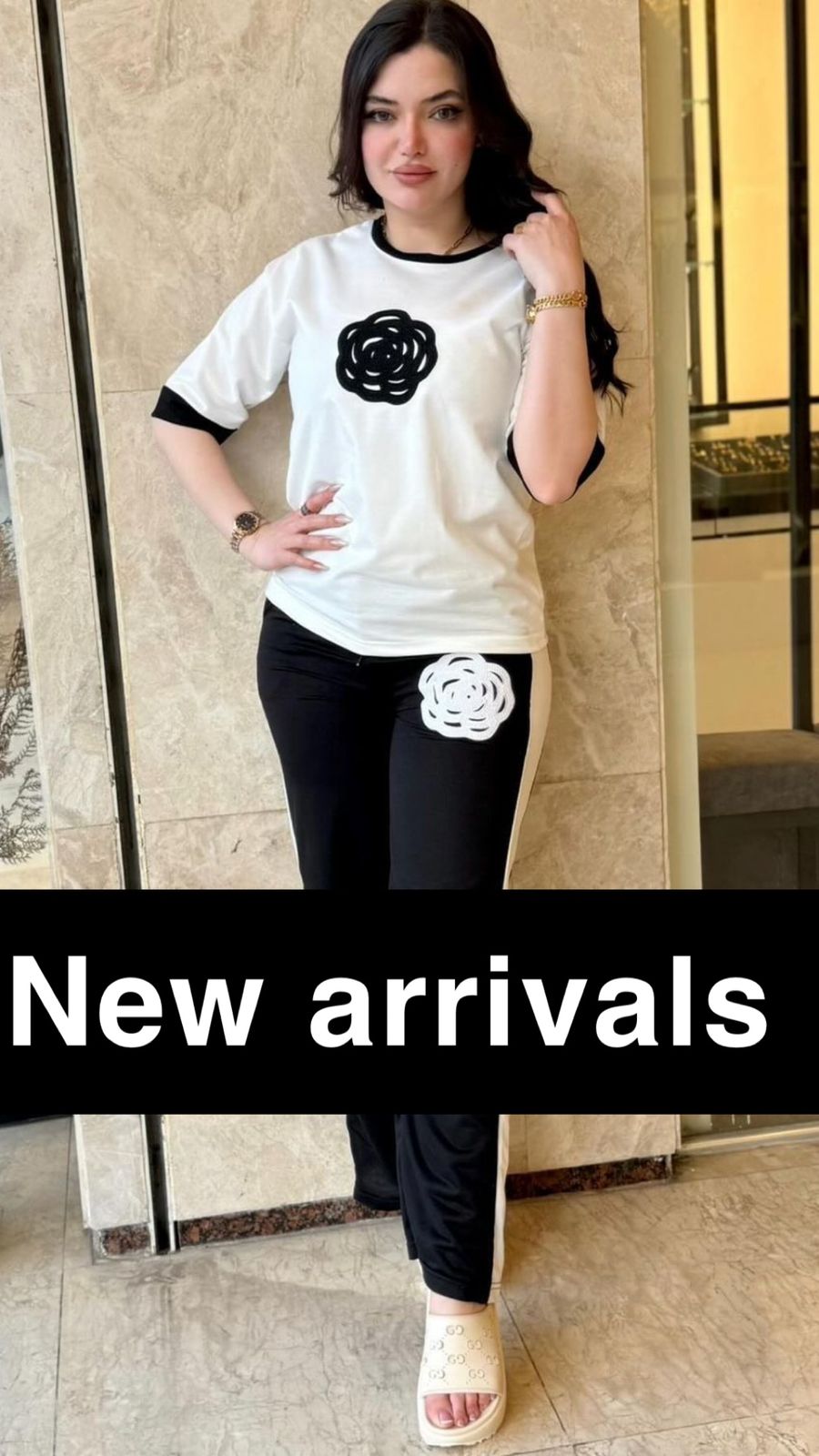White With Black Heart Nighty Suit For Women