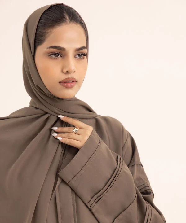 Button Through Abaya Sleeve Embed