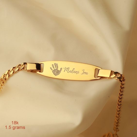 Name Plate Bracelet 18 Karat Gold Pawnable