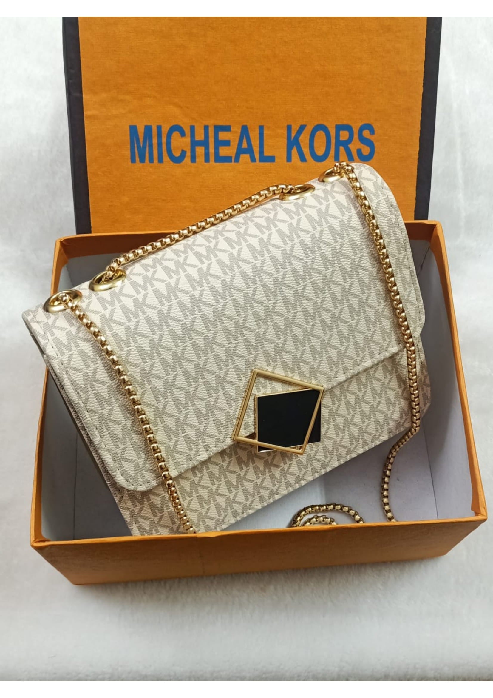 Premium Micheal Kors Stylish Off White Crossbody Bag
