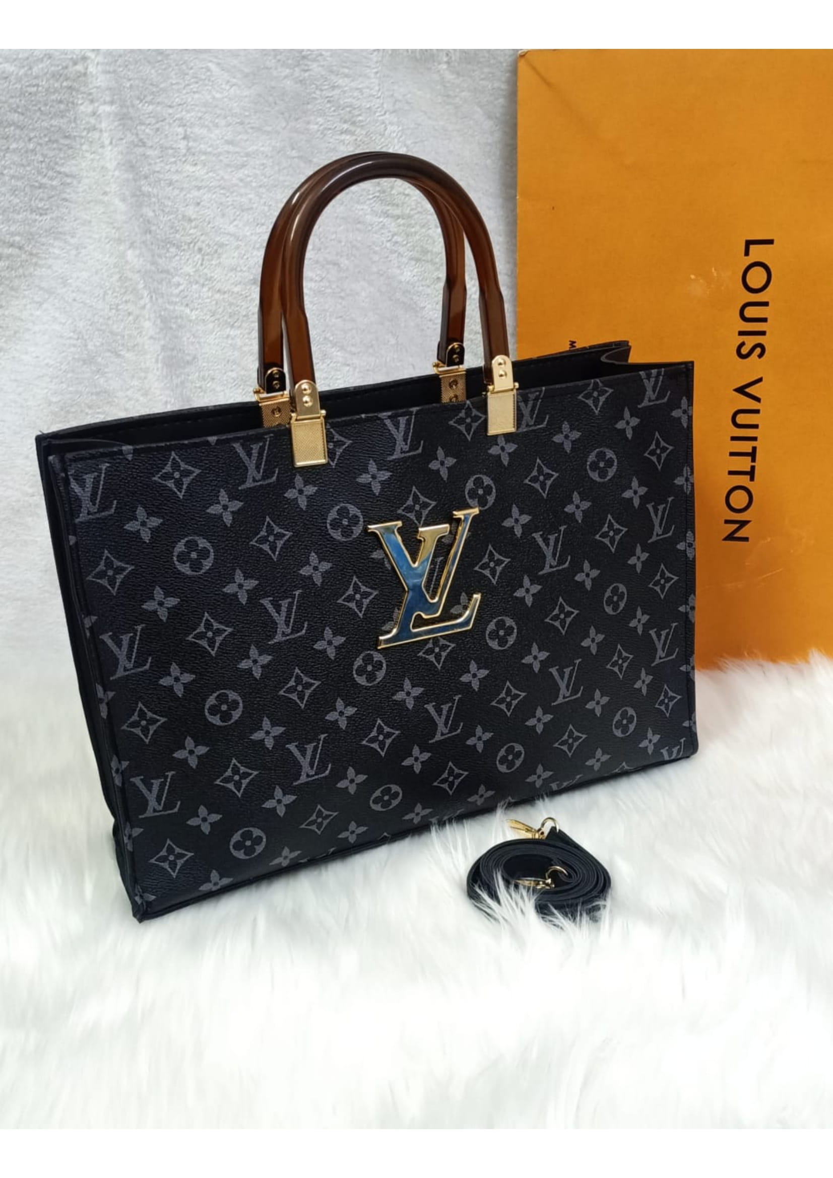 Premium LOUIS VUTTION Stylish Black Designe Hand Bag